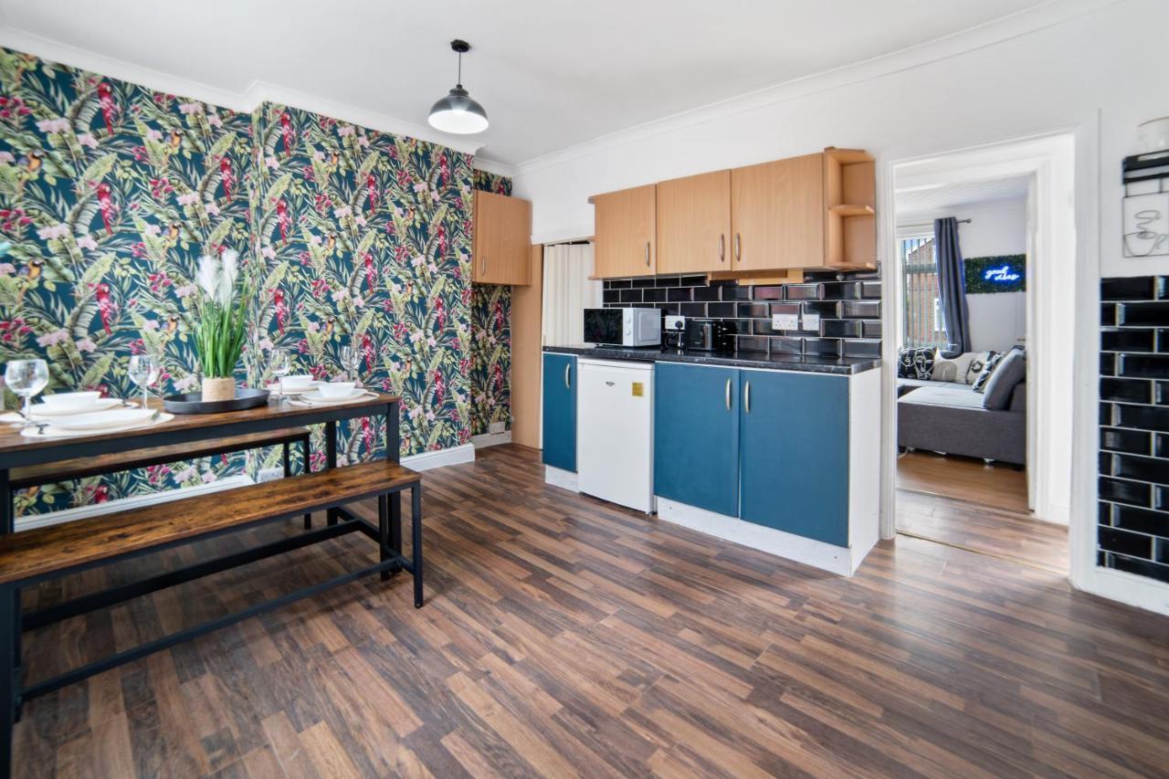 Exclusive Deals L Last-Minute Reserve L Townhouse With Sleeps 6 L Braunstone Town , Leicester L By Zen Nights Short Lets & Serviced Accommodations Exterior foto